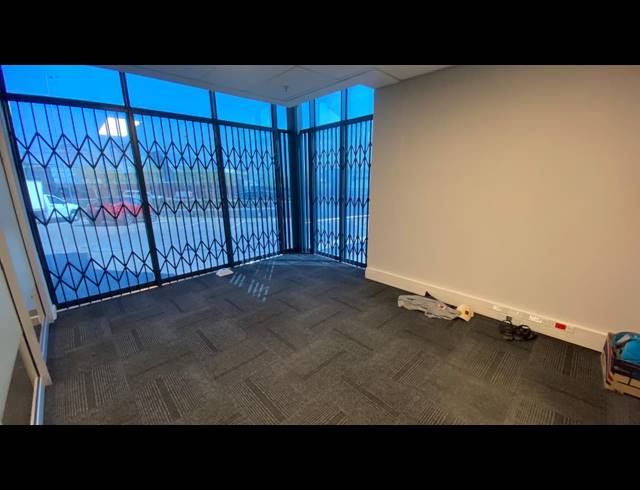 2,596M² WAREHOUSE TO LET IN LOUWLARDIA